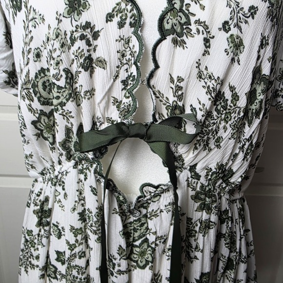 Trixxi White Mini Dress with Green Floral Print - Picture 6 of 14